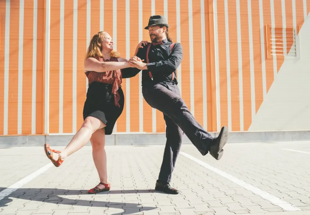 moder jazz couple